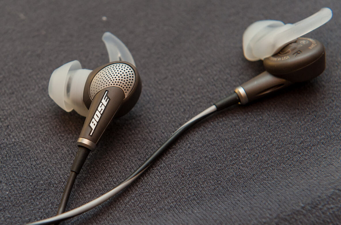 独享安静世界 BOSE QC20