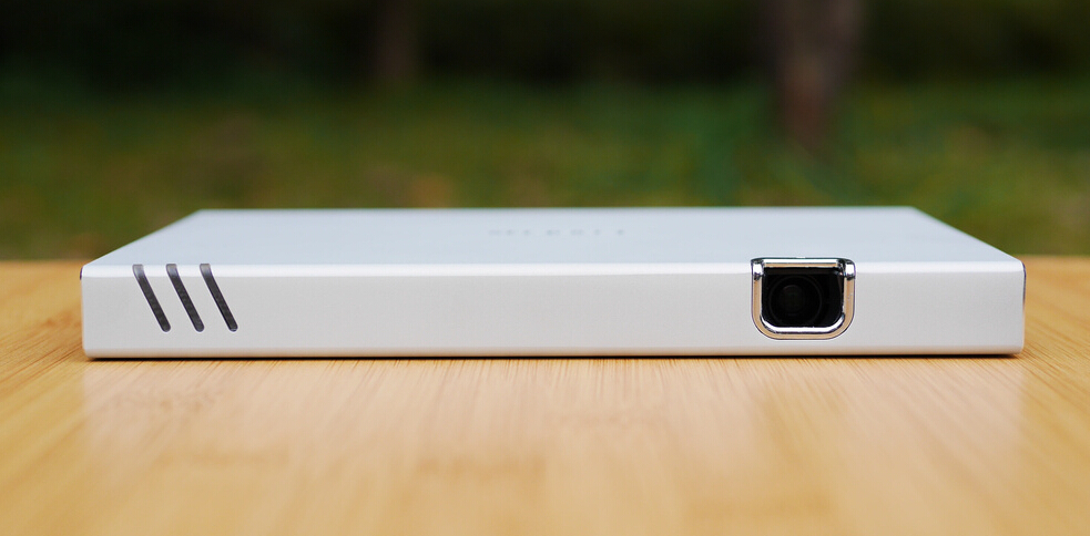 酷乐视 X6C-微型投影机