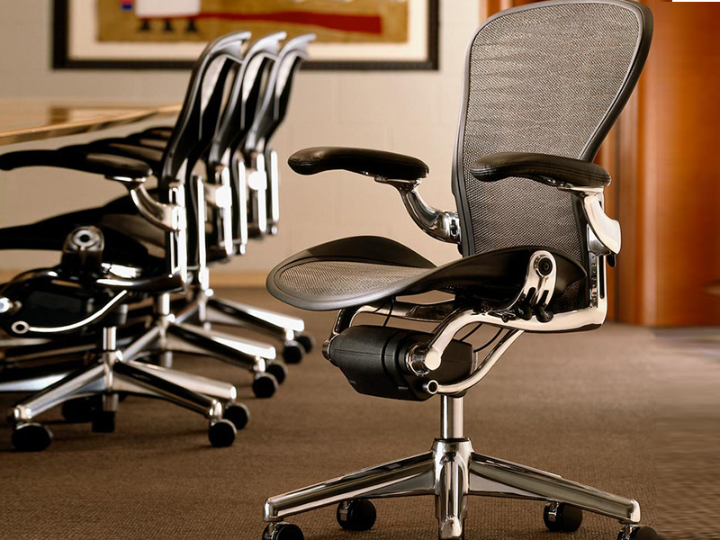 Herman Miller Aeron 座椅 标准配置（骶骨承托)