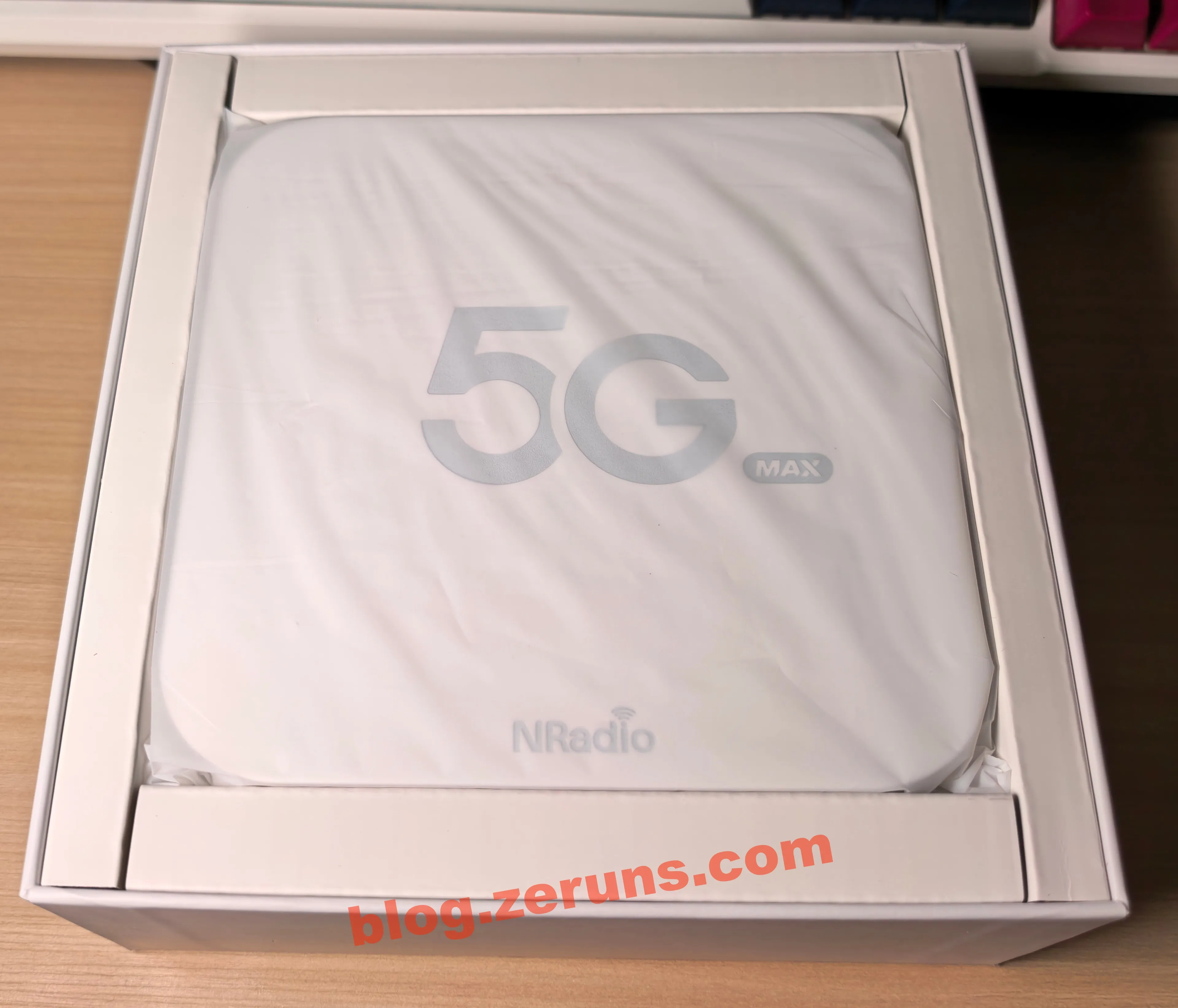 鲲鹏无限 C2000 Max 5G CPE（海思巴龙 MT5700 / WiFi7 / N79）